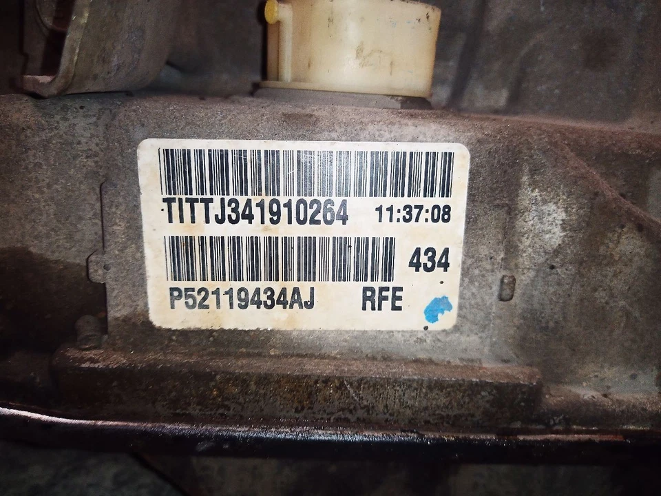 4WD Automatic Transmission from 2010 Dodge Ram 2500 5.7L 11945410 Foto 2 de 4
