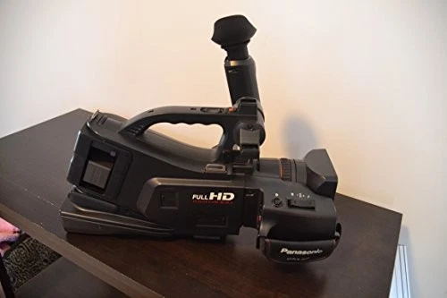 Videocámara AVCHD Panasonic AG-AC7 montaje en hombro, resolución 1920 x 1080, 23x Int Foto 2 de 4