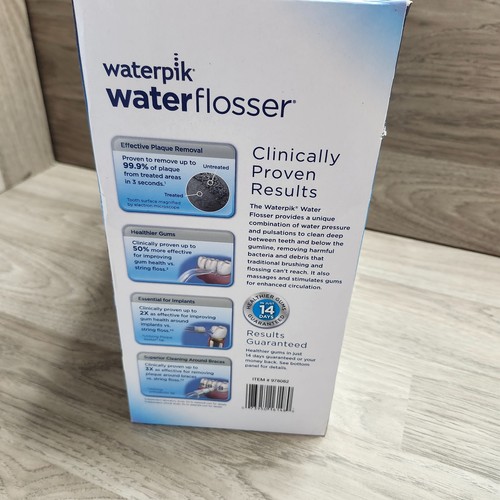 Waterpik Ultra Plus Water Flosser, Nano Flosser, 12 Puntas de Accesorios, Estuche de Viaje - Imagen 12 de 15