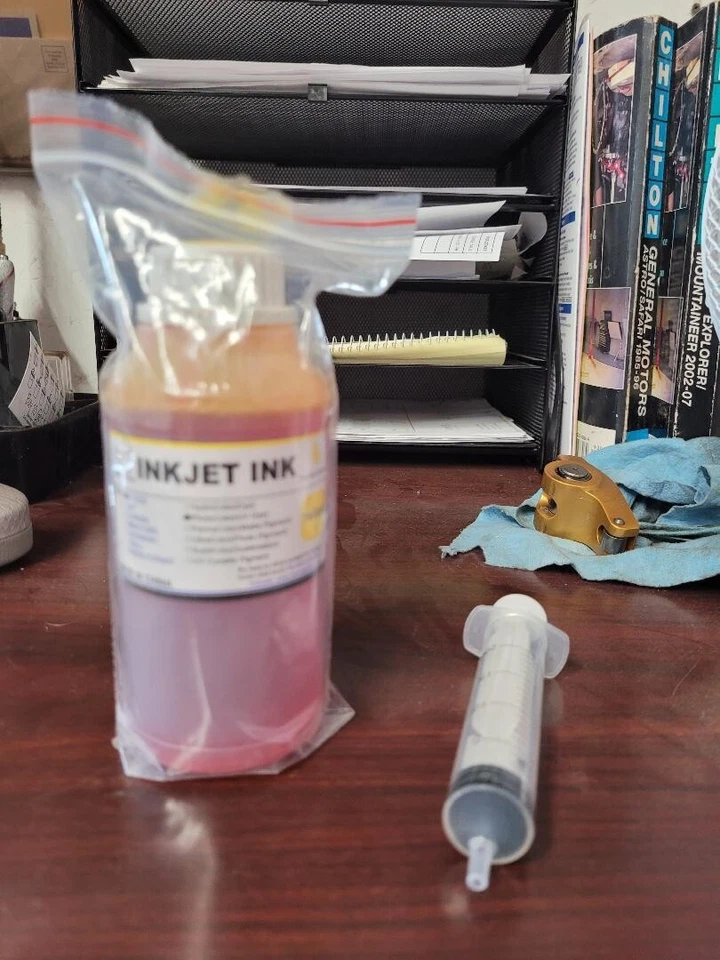 Tinta de recarga de inyección de tinta Epson. Impresora comprada y nunca usada rota justo después de la compra Foto 4 de 4