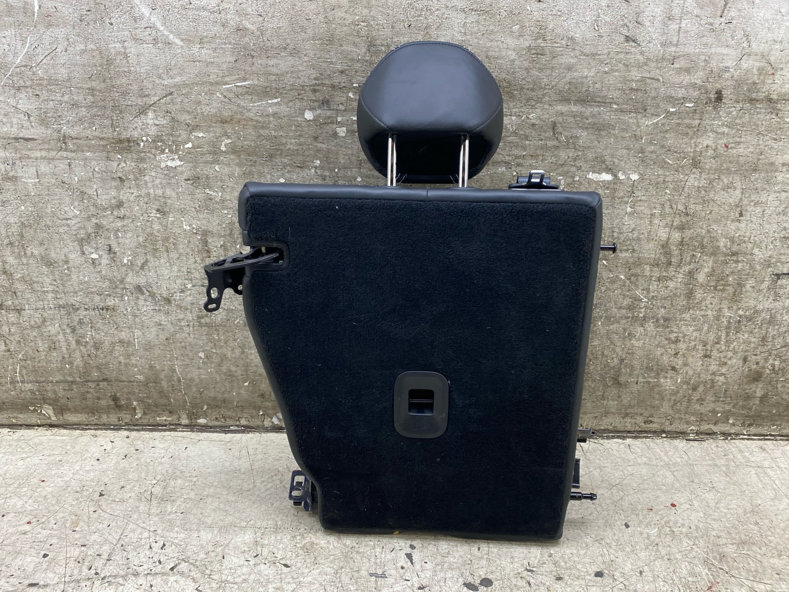 2020-2024 ASTON MARTIN DBX OEM LEFT REAR UPPER SEAT CUSHION HEATED & VENTILATED