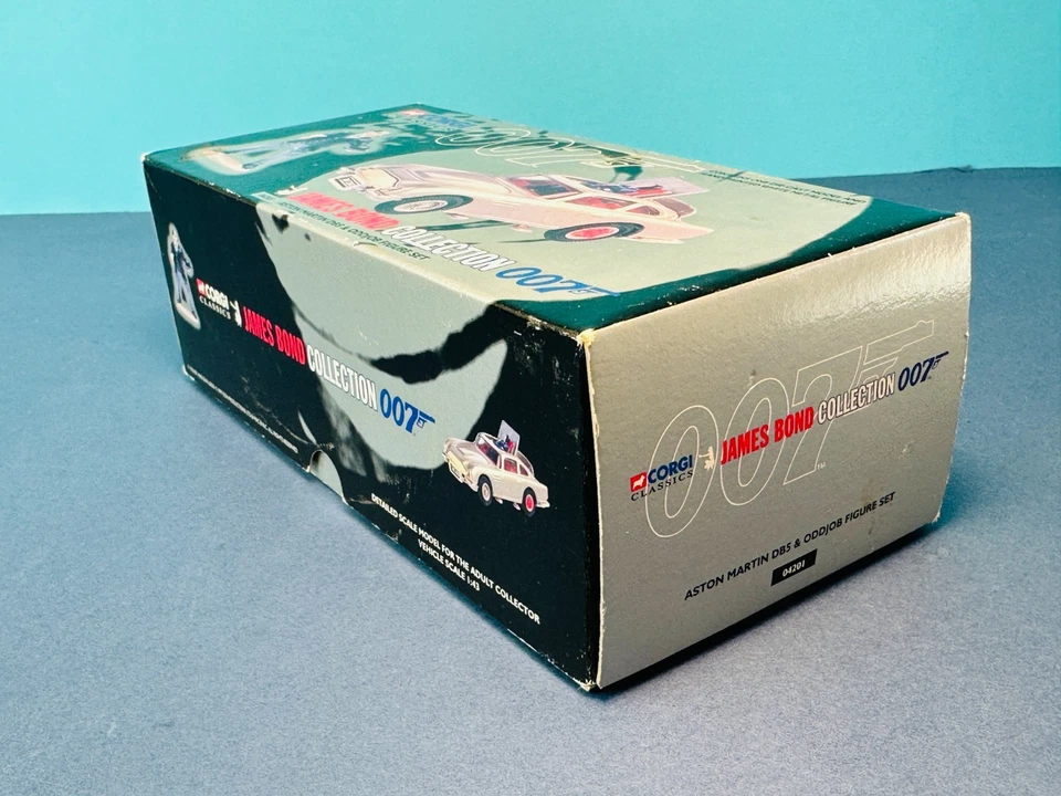 CORGI Classics 04201 Aston Martin DB5 Oddjob Figur James Bond Collection 007 - Bild 3 von 4