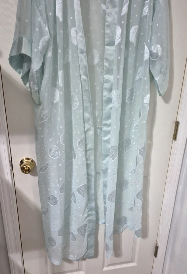 Bata de colección Delta Burke Collection azul conchas de gasa/satén talla 1X sin cinturón Foto 3 de 4