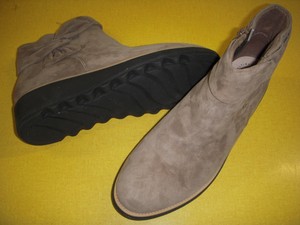 clarks collection suede ankle boots with bow