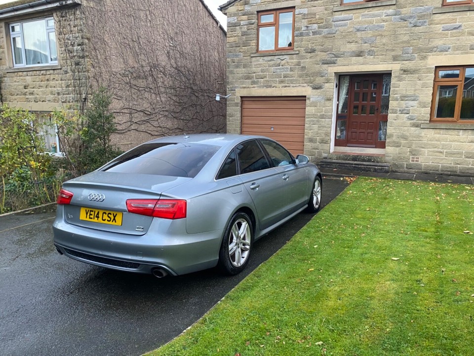 AUDI A6 SALOON / AUTOMATIC ( £35 ROAD TAX ) ULTRA SLINE / STRONIC