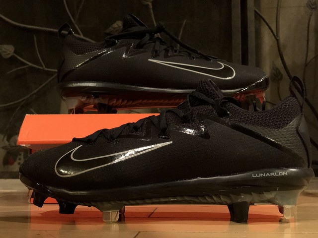 nike lunar vapor ultrafly elite men's low metal baseball cleat