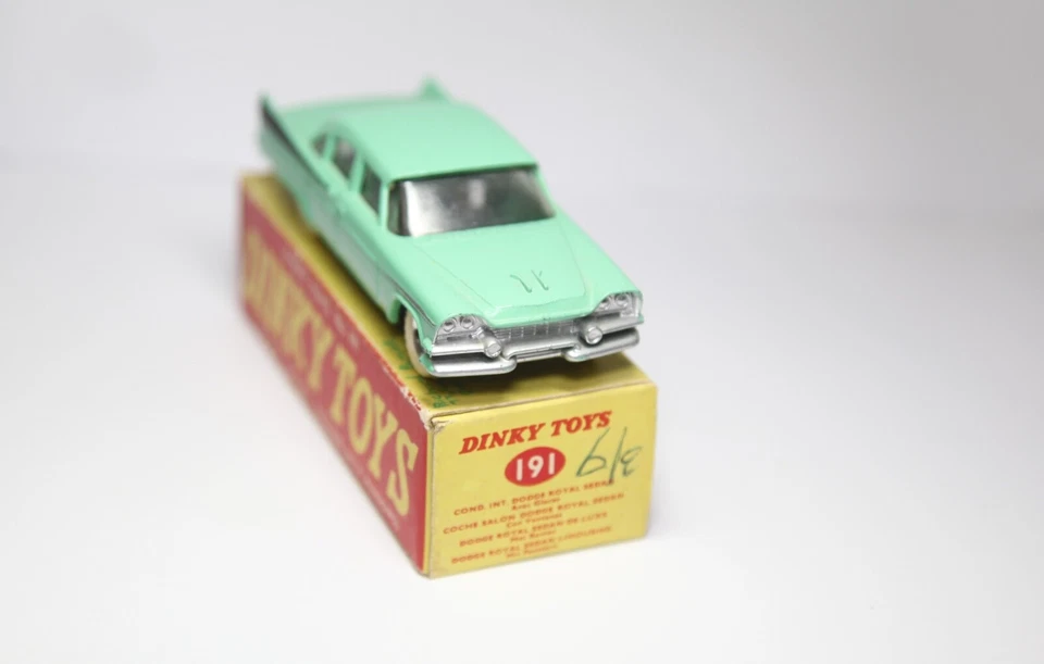 Dinky 191 Dodge Royal Sedan In Original Box - Near Mint Vintage Original Lot 2 — 第 4/4 张图片