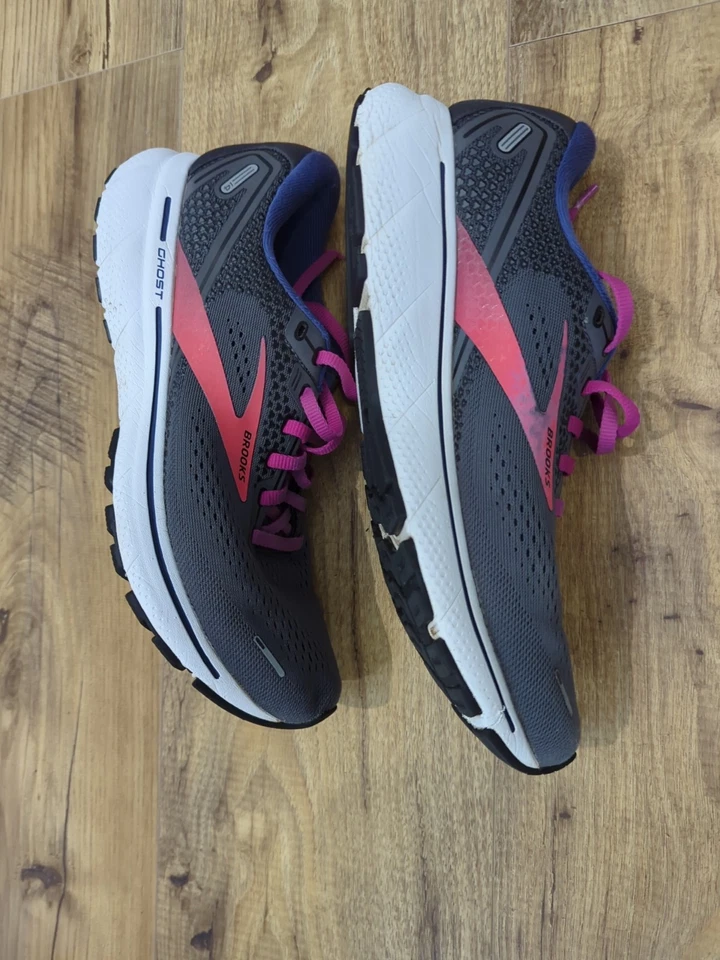 Women’s Brooks Ghost 14 Road Running Shoes. UK 7. - Image 4 of 4