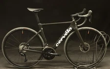 2023 Cervelo Soloist Shimano 105 11s Carbon Bike 51cm Embers Black Floor Demo