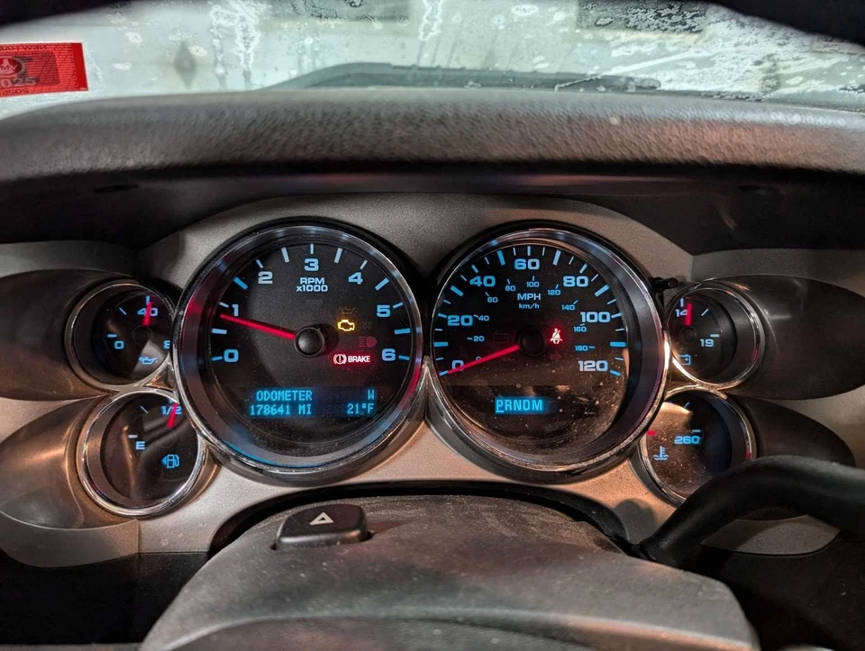 2009-2011 Silverado 1500 medidor de velocidade instrumento cluster 178K fabricante de equipamento original 25933372 - Imagem 2 de 4