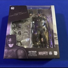 MAFEX  no.222 Justice League Batman  New  Open box