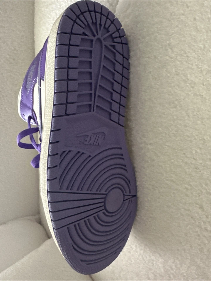 Size 11 - Air Jordan 1 Mid Sky J Purple - Image 3 of 4