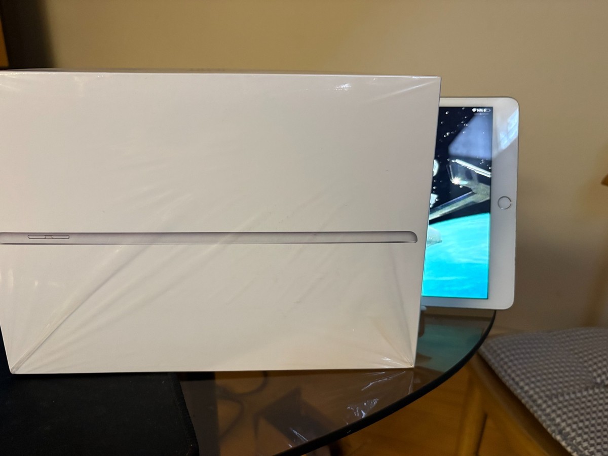 WiFi Only Apple iPad 7th Gen 32GB Silver MW752LL/A 687747476666| eBay