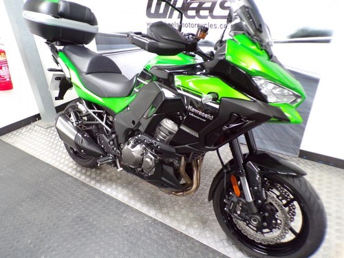 2022 KAWASAKI VERSYS 1000 WITH TOP BOX INCLUDED - Picture 2 of 20