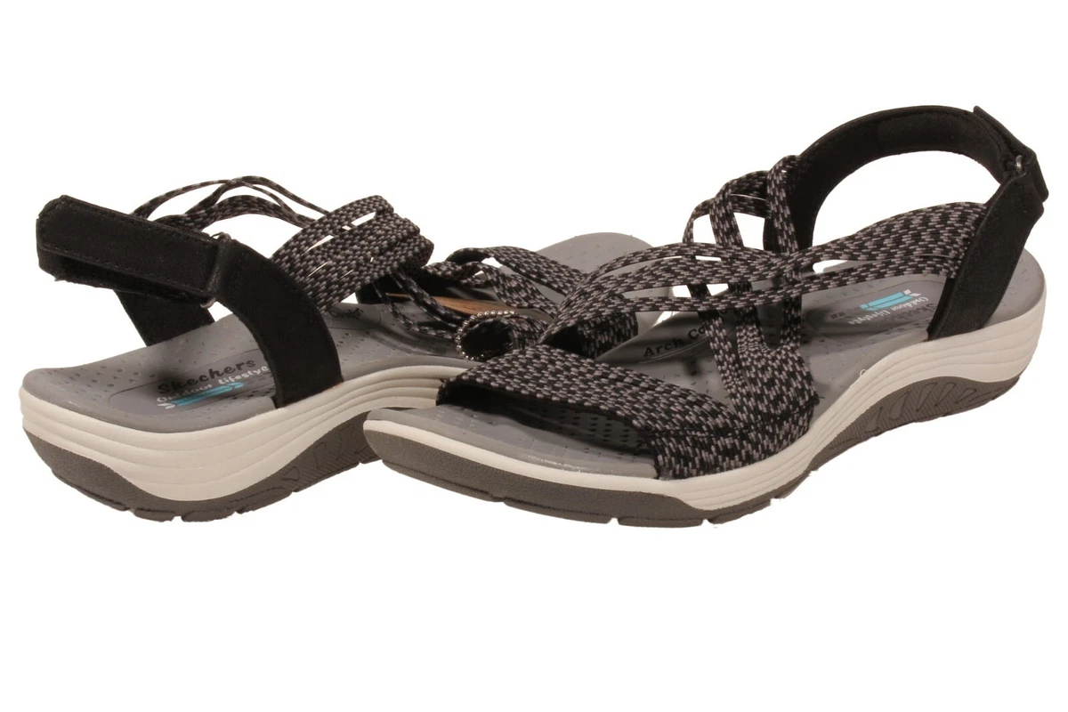 skechers women's reggae cup oh snap open toe sandals