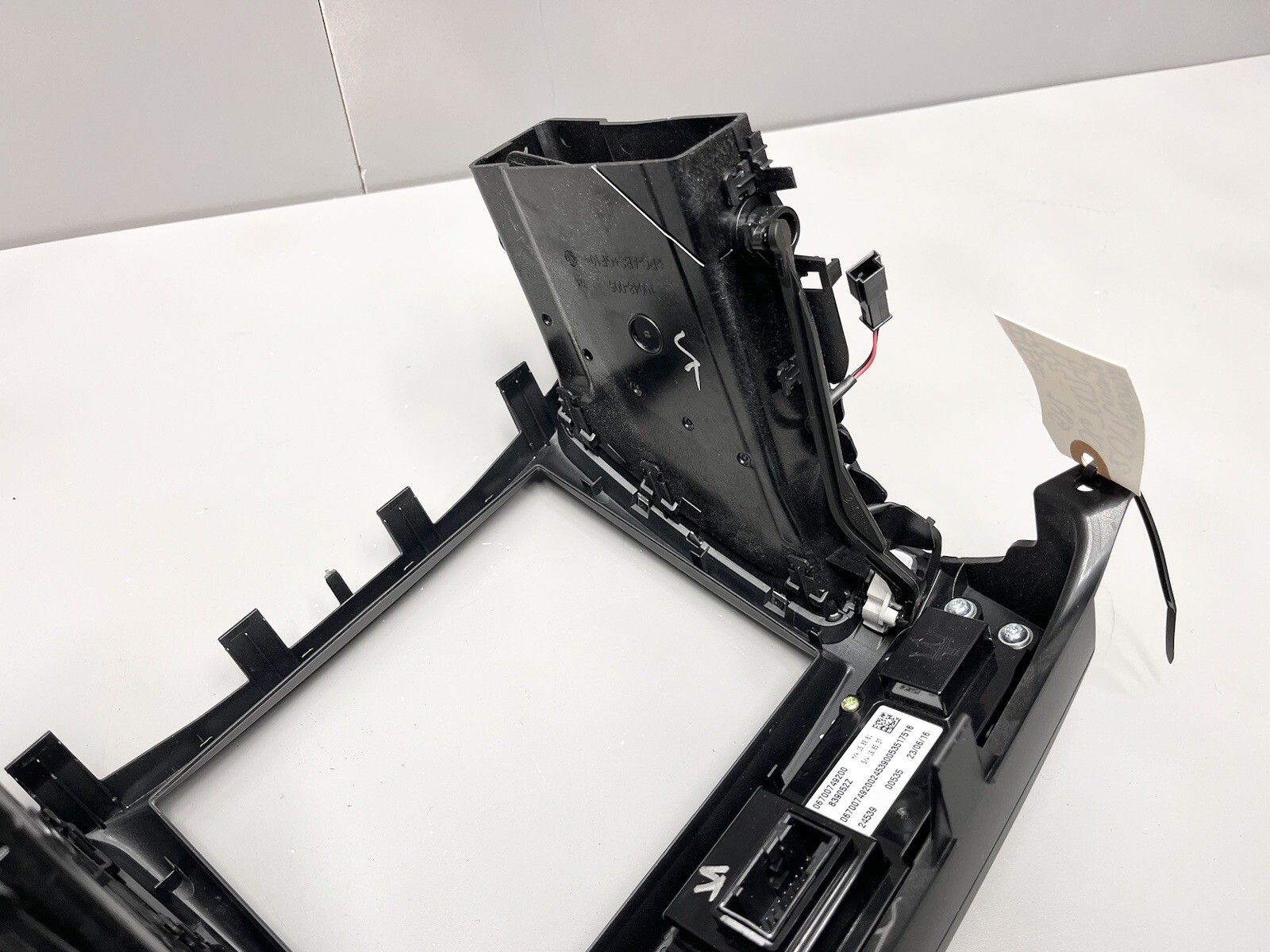 ⭐️2017-2020 MASERATI LEVANTE DASH DISPLAY BEZEL & CENTER AC AIR VENTS GRILLE OEM