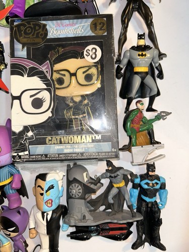 DC COMICS BATMAN JOKER CATWOMAN TWO FACE FIGURE LOT MODERN FUNKO AND VINTAGE - Picture 7 of 20