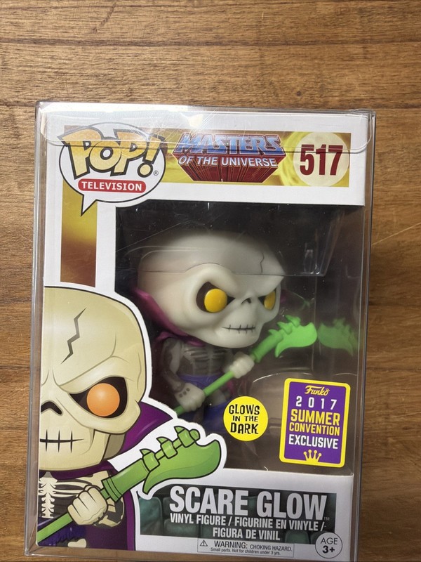 FUNKO POP-SCAREGLOW #517-2017 SDCC EXCLUSIVE GITD-NEW IN PROTECTOR
