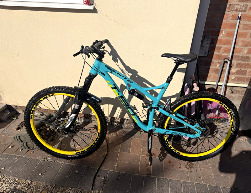 Whyte T-130 27.5 Full Suspension Mountain Bike Blue/Yellow Hydraulic Discs