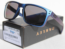 OAKLEY Holbrook XL POLARIZED Sunglasses Cyan/Blue Colorshift/Black OO9417-47 NEW