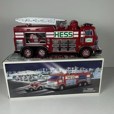 Hess 2005 Emergency Fire Truck with Rescue Vehicle Sounds and Lights Work New