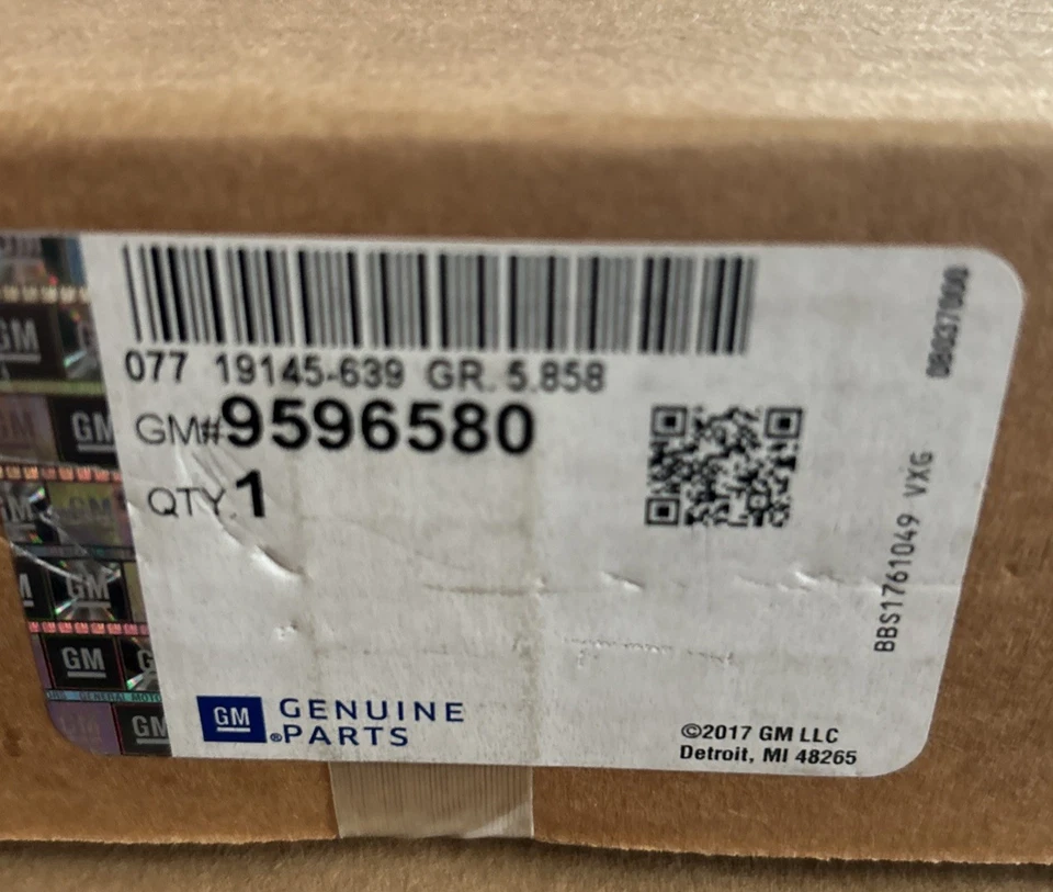 Calota Chevy Impala genuína GM 2010-2011 17" roda (RS8) prata esterlina 9596580 - Imagem 3 de 3