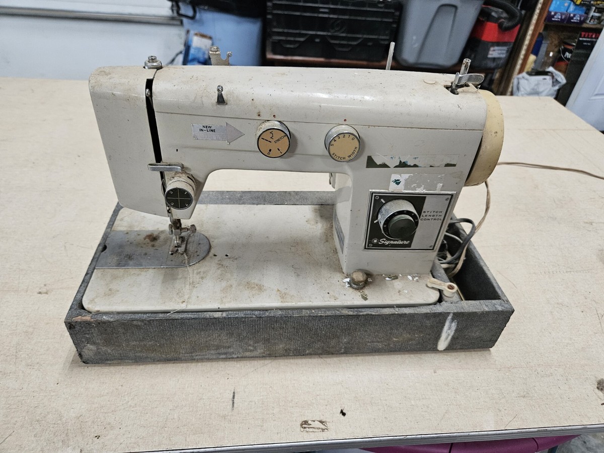 Vintage Montgomery Ward's Signature Sewing Machine, For Parts, UHT