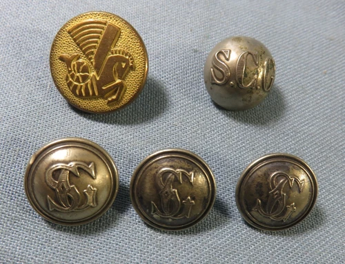 5 OLD FRENCH BUTTONS: 3 SOCIETE GENERALE - 1 SHRIMP Air France-1 S.C.G?