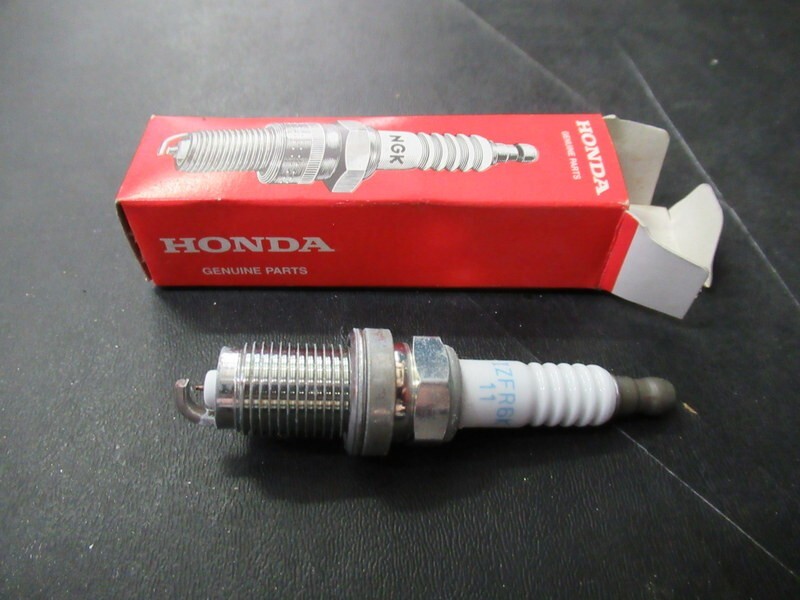 SP1 Genuine Honda 9807B-5617W Spark Plug IZFR6K11 OEM New Factory Boat Parts