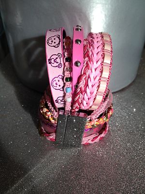 M14 MAGNET ARMBAND MANSCHETTE STRASS ANHÄNGER FANTASIE ROSA UND WEISS NEU