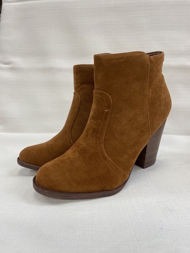 Breckelle's women's camel tansuede heeled boots Size Size 6 - Picture 2 of 8