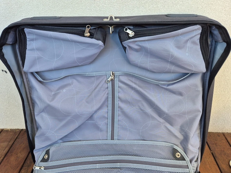 Samsonite Travel Garment Luggage Bag | Tri-fold Garment Bag - Preowned - image 4 of 4