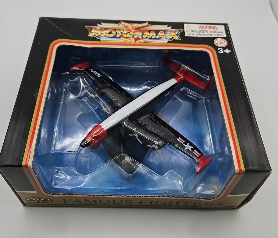 Motormax Famous Fighters Navy Constellation plane aircraft  603101