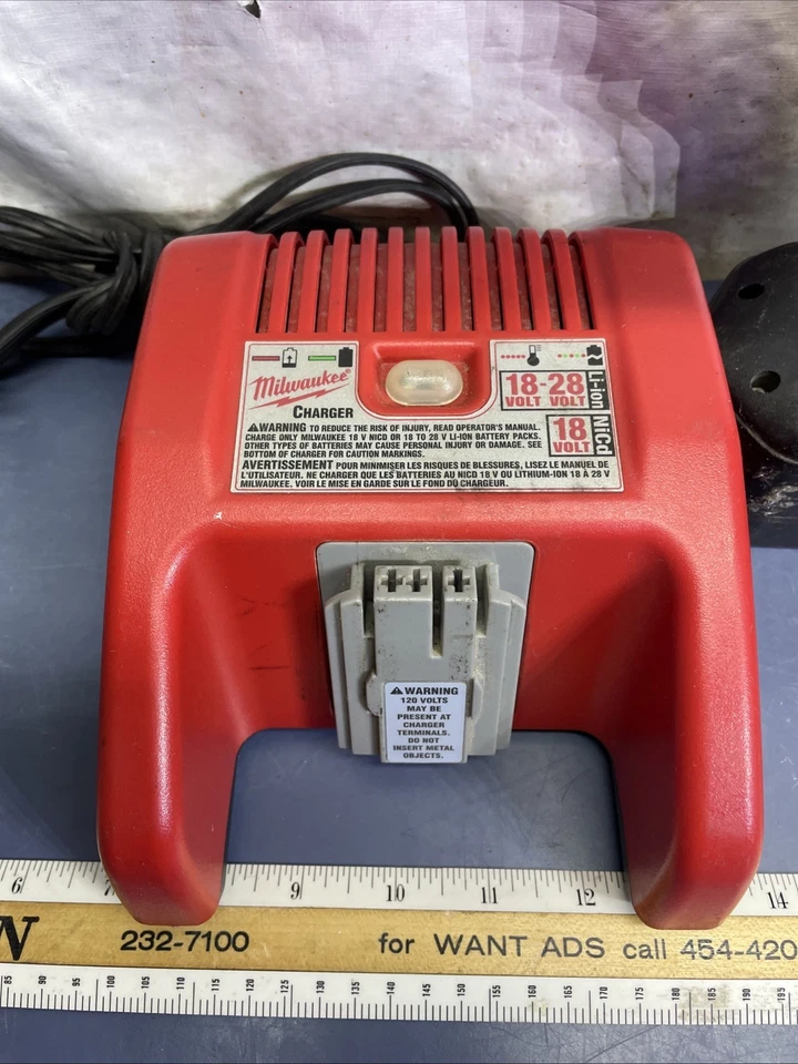 Milwaukee ударный гайковерт 18 В 1400 об/мин 7/16 дюйма 9099-20 с аккумулятором и зарядным устройством - Изображение 4 из 4