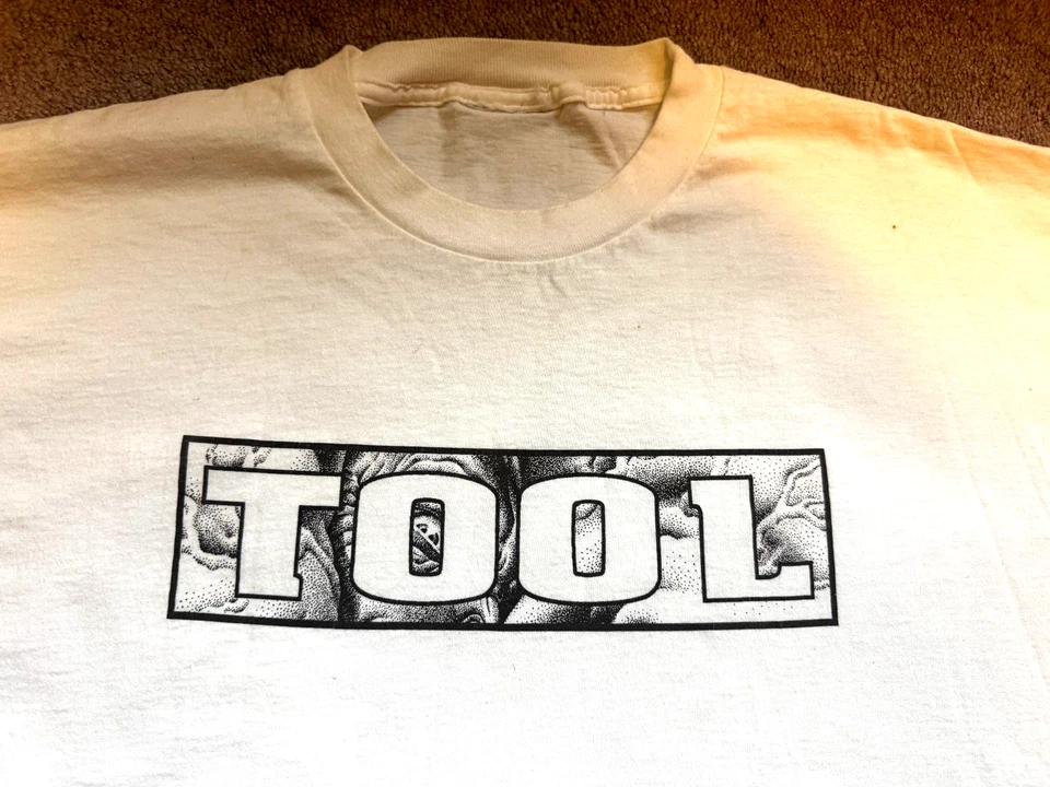 Camiseta Gráfica Tool Aenima Vintage (1999) - XL - Blanca - Marca Gigante - RARA Foto 2 de 4