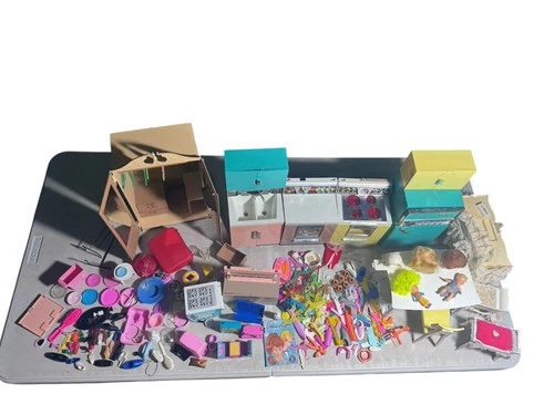 1960's Vintage Barbie Dream Kitchen (lot) Plus accessories. Sold As Is