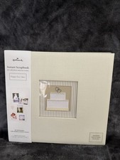 Hallmark Instant Scrapbook Happy Ever After Wedding 20 Embellished Pages SBK4375