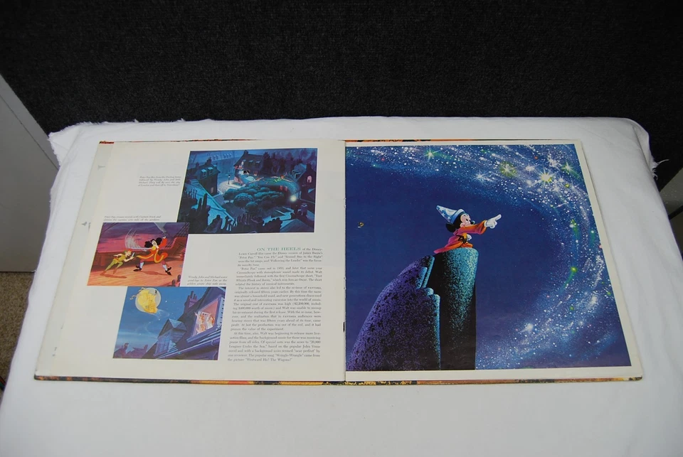 Walt Disney Music Cavalcade STER-4021 (2×LP, Compilation) Records VG+ Cover VG - Image 4 of 4