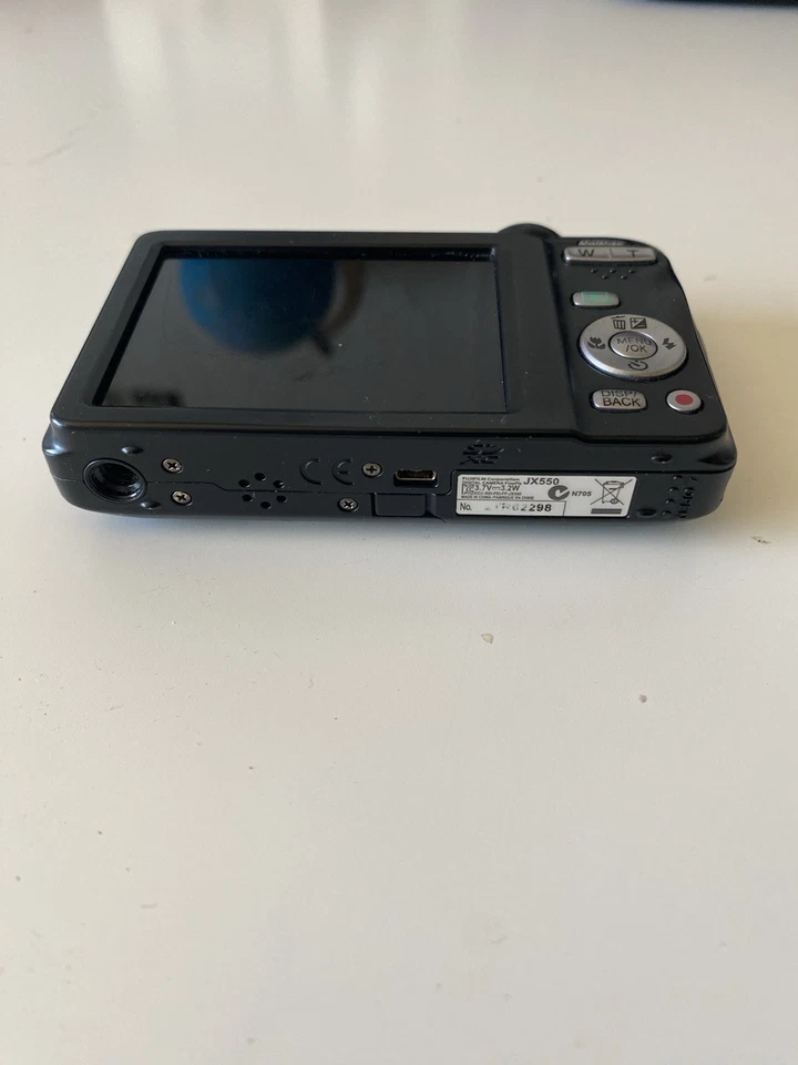 Cámara digital Fujifilm Finepix JX550 negra Foto 3 de 4