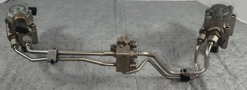 Conjunto de bomba de combustível de alta pressão 7-11 Audi A6 A8 RS4 S5 4.2L V8 B7 C6 D3 B8 4L fabricante de equipamento original - Imagem 2 de 4