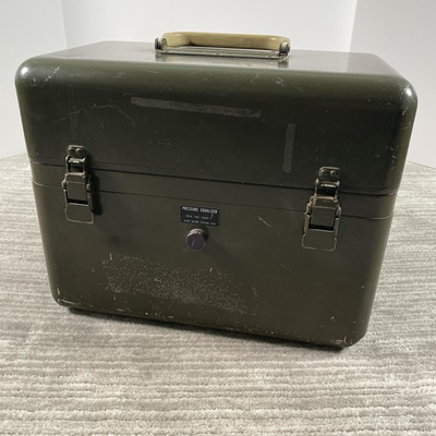 #ad Vintage Zero Manufacturing Military Pressure Equalizer Transit Case 1974 OD $159.99
