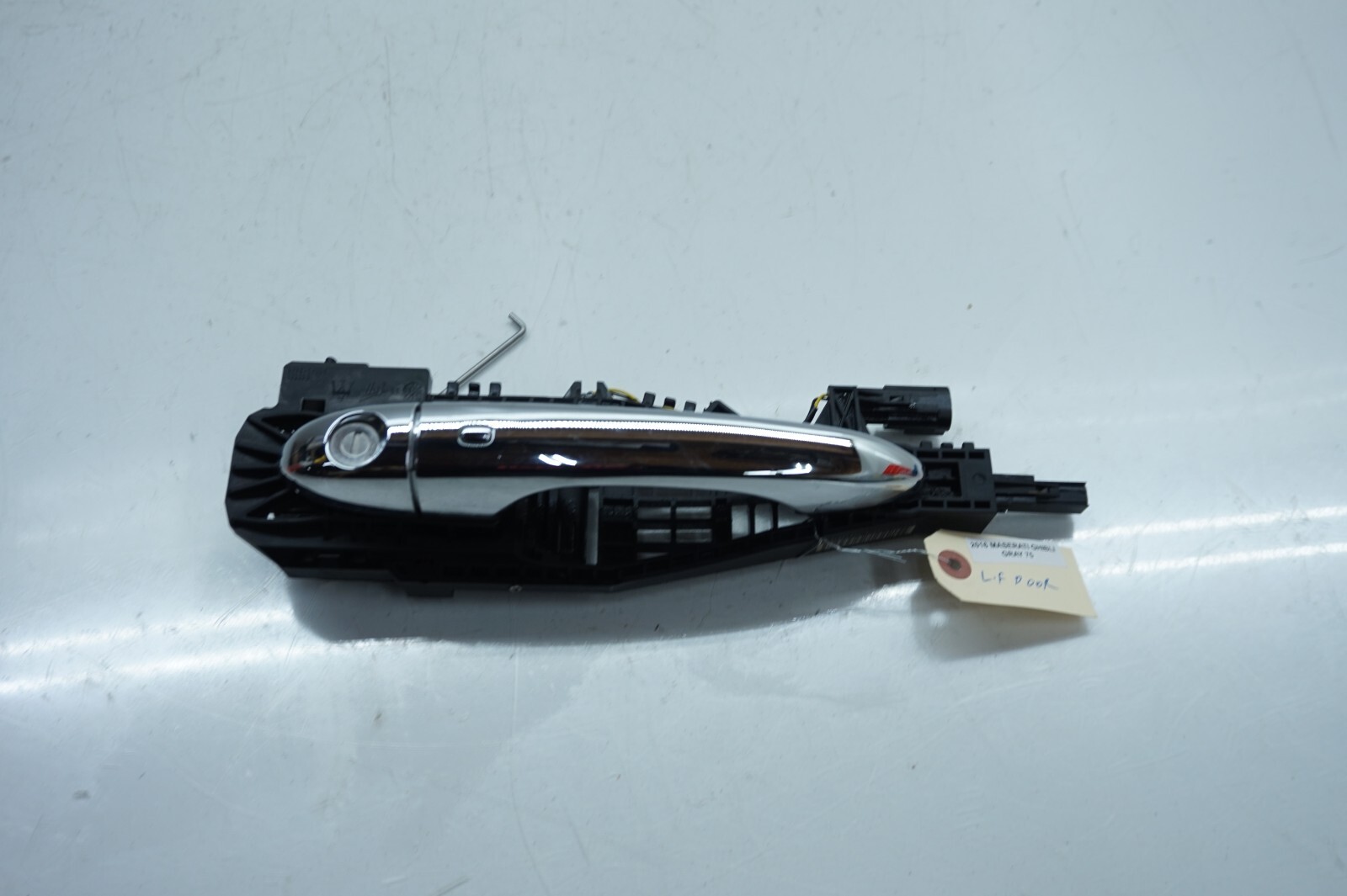 2014-2019 Maserati Ghibli OEM Left Front Door Exterior Handle 68194121AC