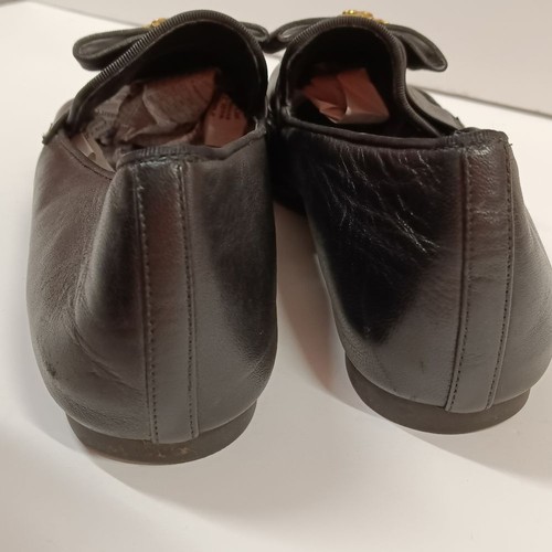 Michael Kors Rory Lion Head Genuine Leather Loafer Black w Gold Size 7.5M - Picture 10 of 14
