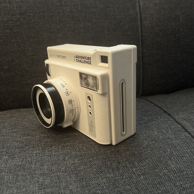 LOMO'INSTANT The Adventure Challenge Automat Film White