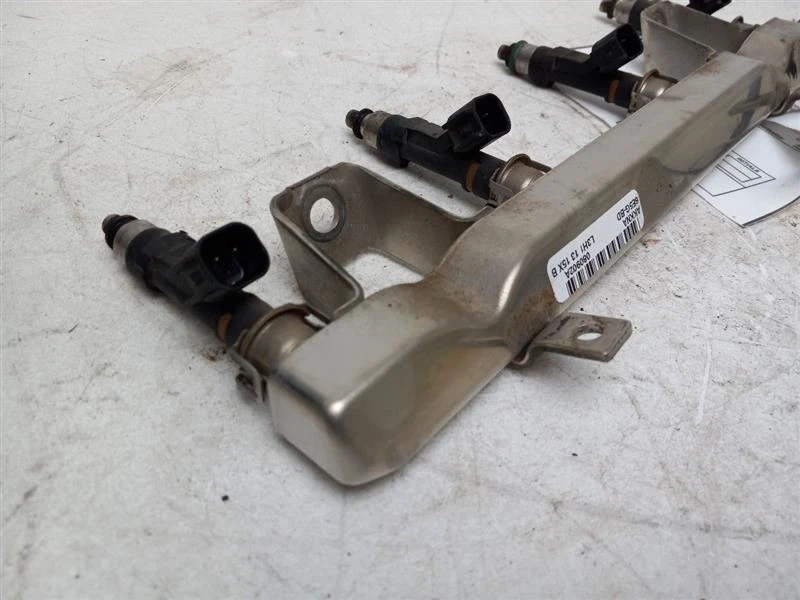 Ford Fusion Fuel Rail 2007-2011 Foto 2 de 4