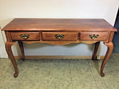 Queen Anne Styl 3 Drawer Oak Foyer Hallway Sofa Console Server