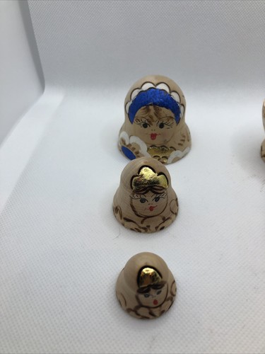 nesting dolls - Picture 3 of 7
