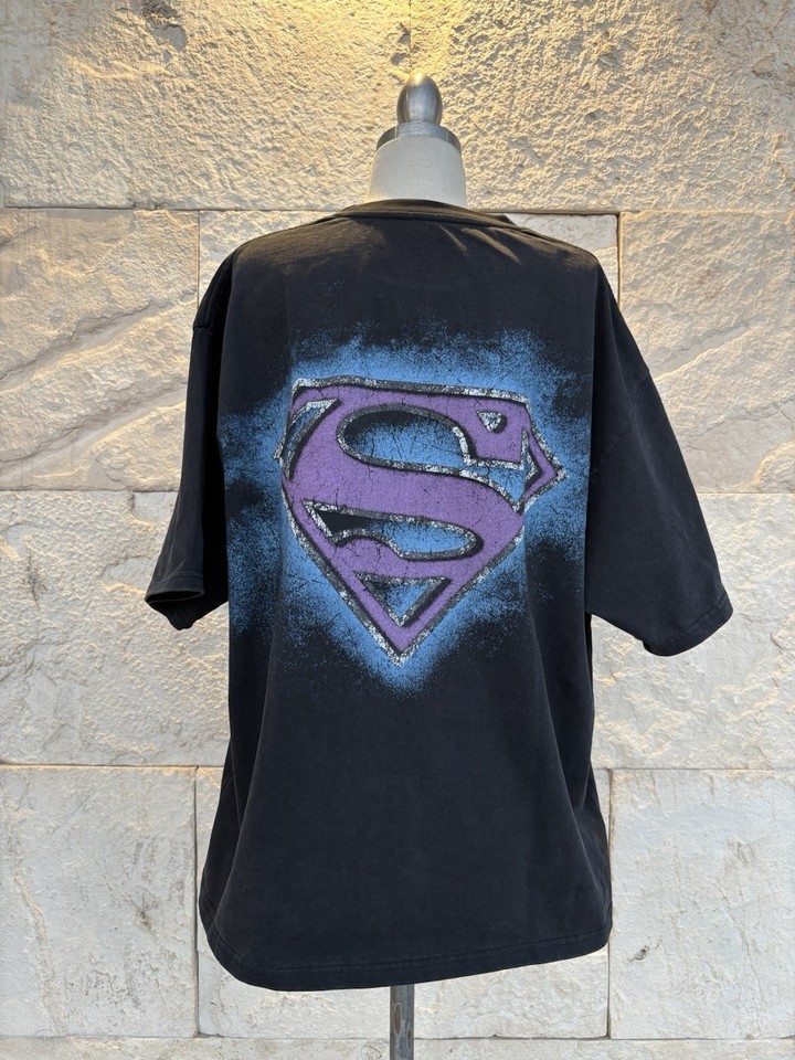 T-shirt Youngla X Superman "En Action" - Taille S - Noir - ÉPUISÉ - Neuf Avec étiquettes