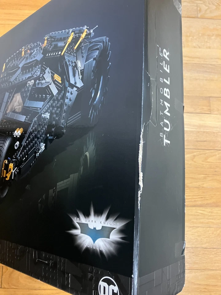 LEGO DC Batman трилогия Темный рыцарь бэтмобиль барабан 76240 НЕЗНАЧИТЕЛЬНЫЕ ПОВРЕЖДЕНИЯ КОРОБКИ - Изображение 4 из 4