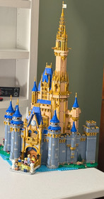 LEGO 43222 Disney 100th Anniversary Castle &ndash; With Box and Manuals